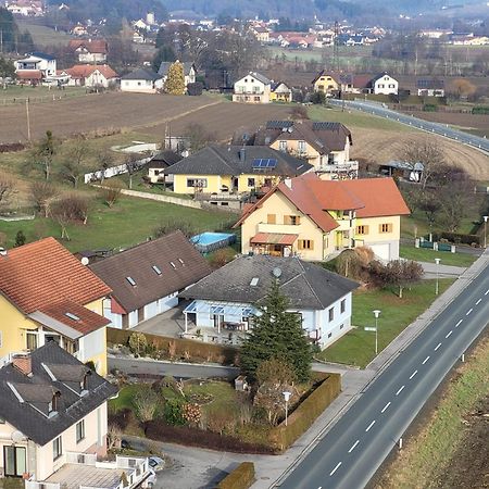 Ferienwohnung Moni Geiseldorf المظهر الخارجي الصورة