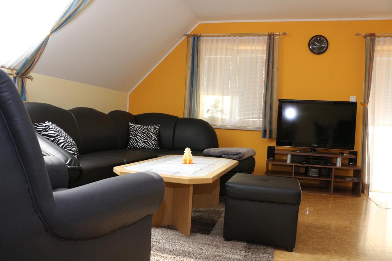 Ferienwohnung Moni Geiseldorf المظهر الخارجي الصورة